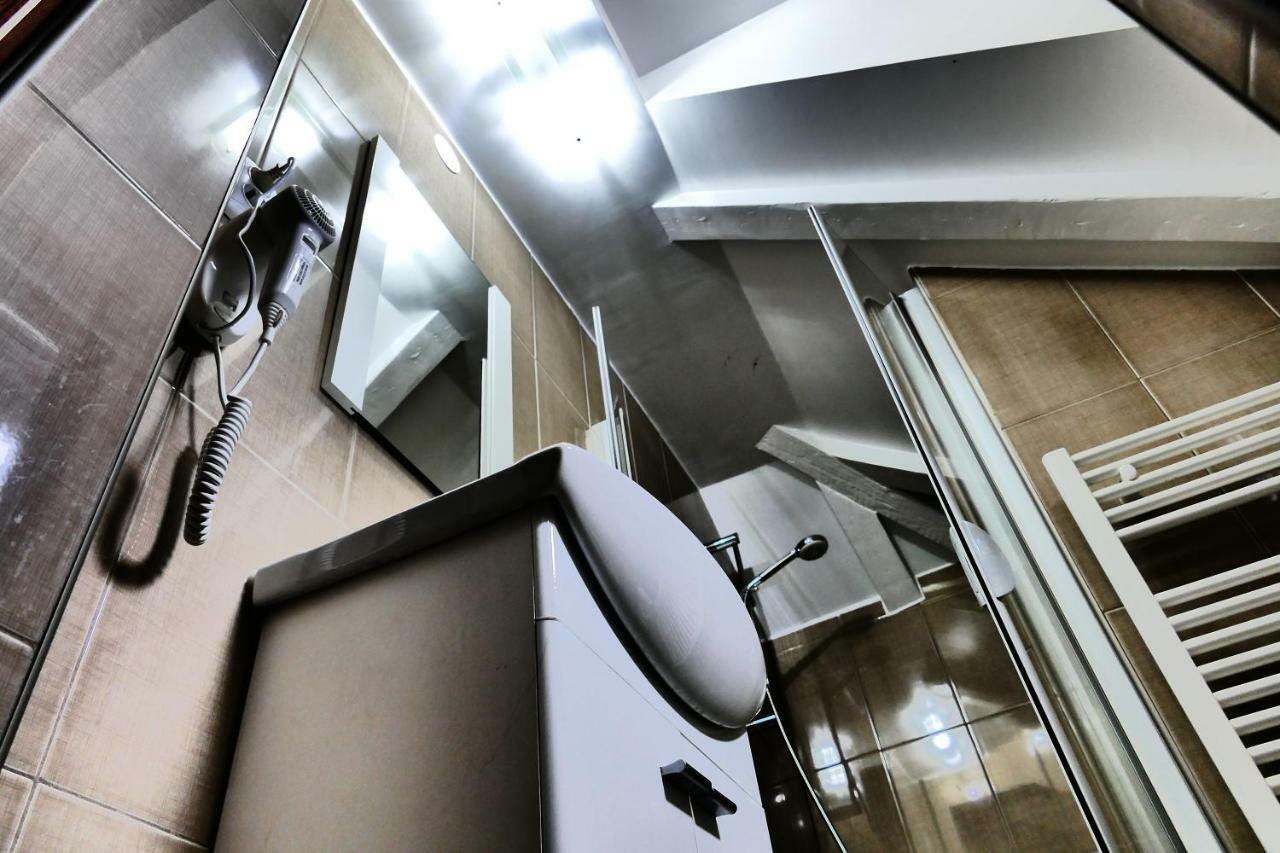 Pensiunea Roua Florilor Hotel อานีนา ภายนอก รูปภาพ